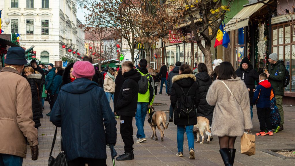 Vremea se schimbă azi: 15 grade maxime, dar cer mohorât pe 21 martie