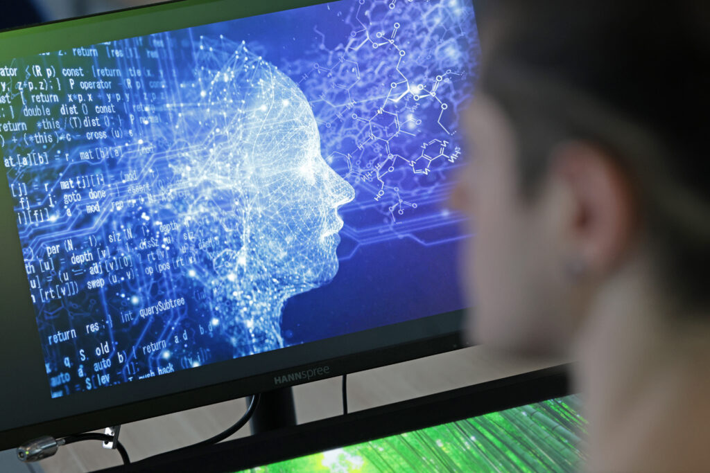 Inteligența artificială înșeală utilizatorii cu sfaturi proaste pentru lingușeală