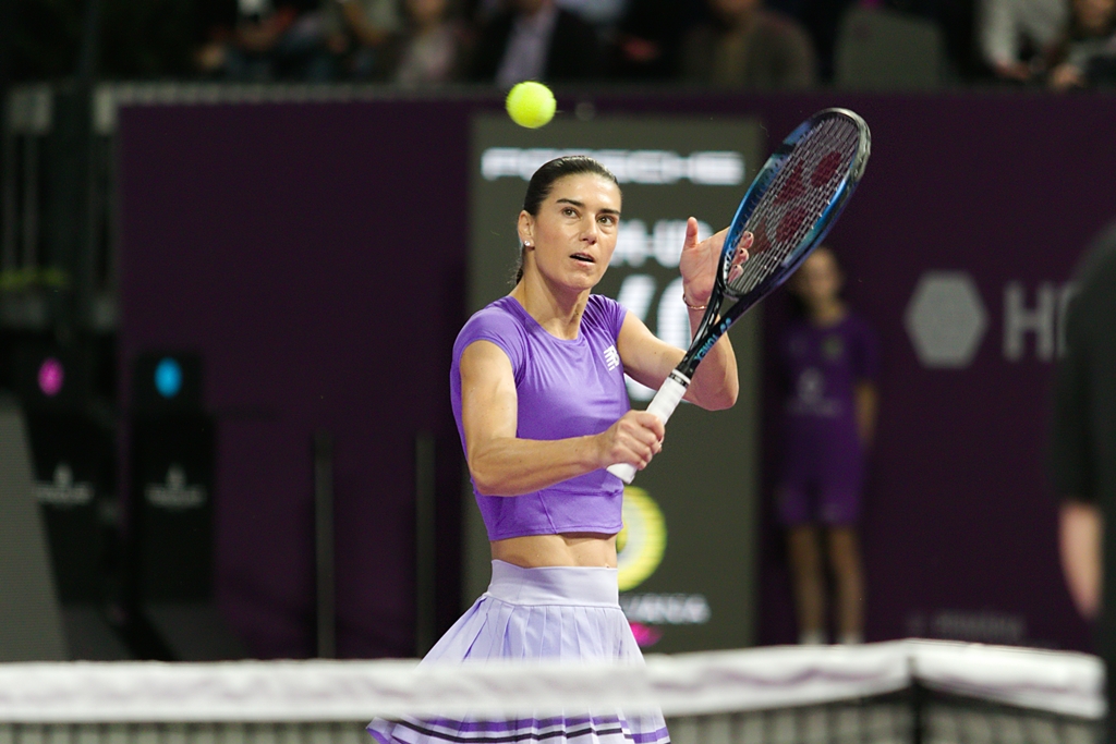 Sorana Cîrstea o învinge pe Shuai Zhang și ajunge în turul doi la Miami Open