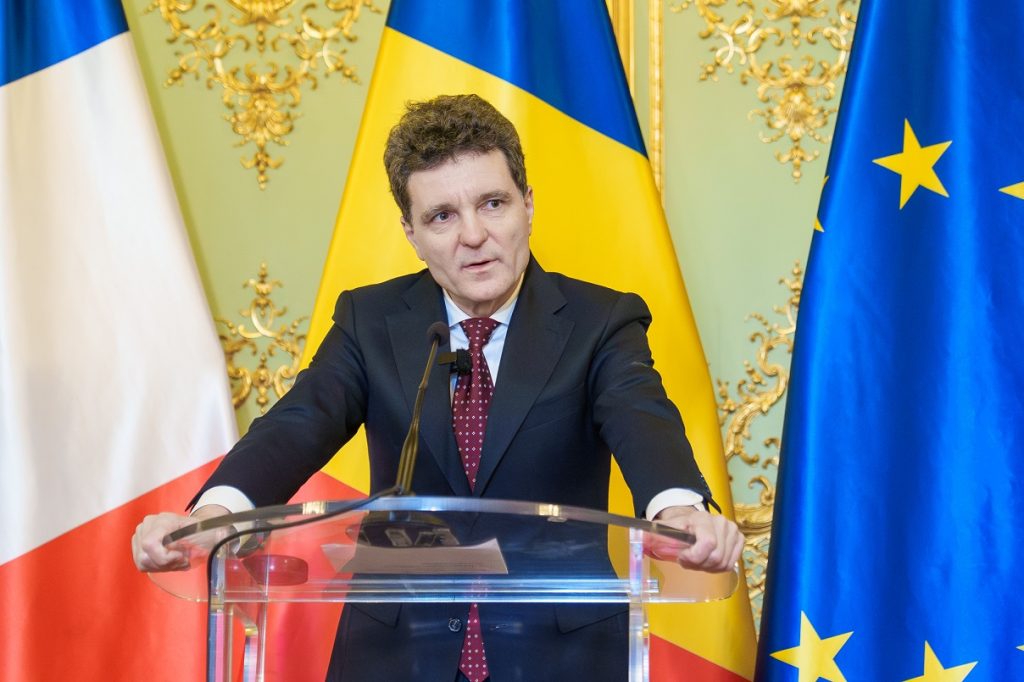 Nicușor Dan: Trebuie să luptăm împotriva extremismului religios și manipulării