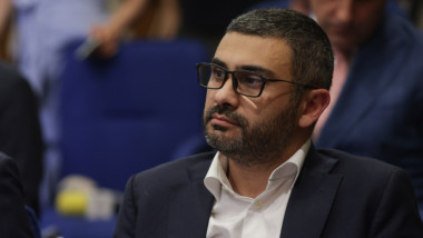 Manole: Aproape 8.000 de persoane își pierd beneficiile de handicap