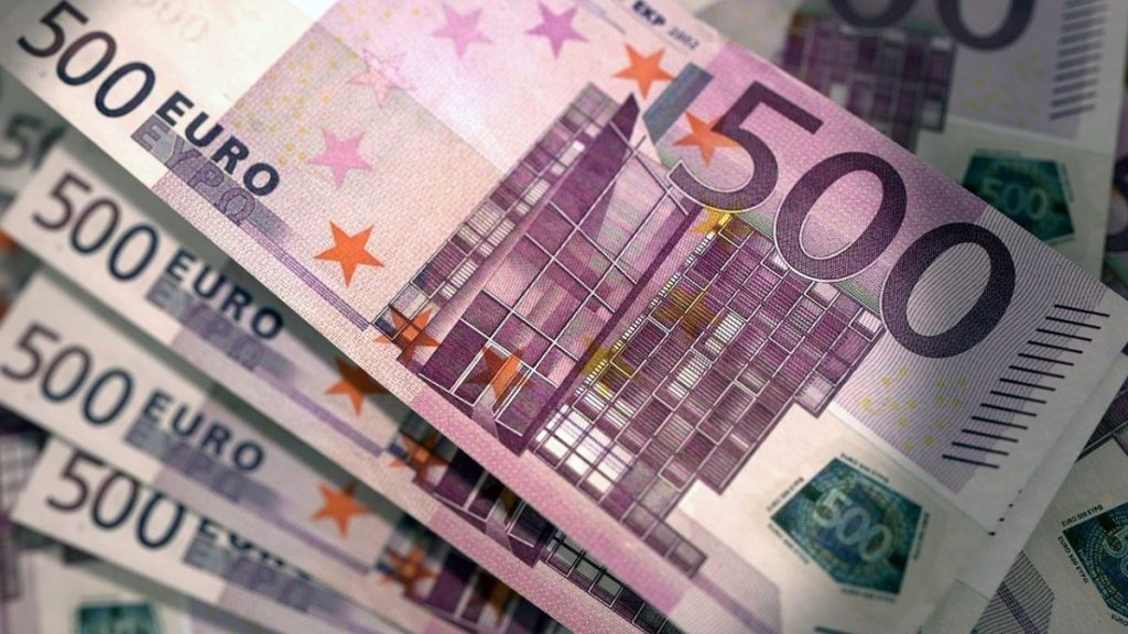 Italien: 46.000 euro pentru o cădere într-o groapă pe trotuar