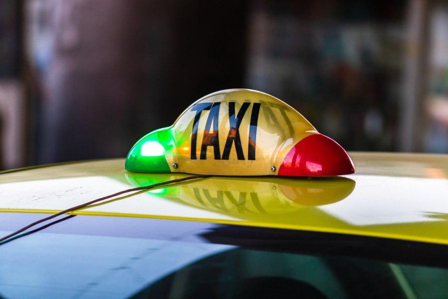 Condamnată pentru palmă: femeie agresivă faţă taximetrist neplătitor