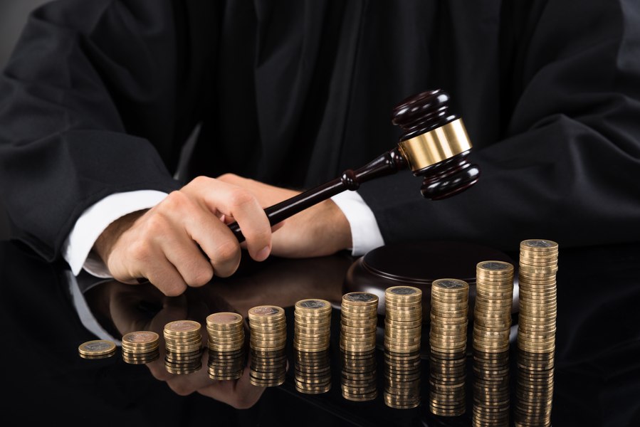 Magistrații cer reexaminarea reformei pensiilor speciale de la Nicușor Dan