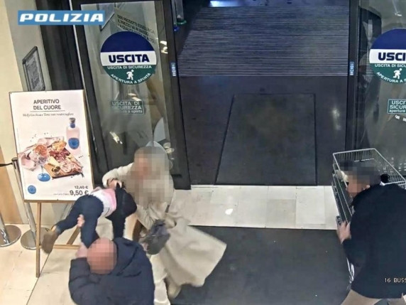 Răpitorul din Italia: Motivul halucinant din spatele tentativei de răpire a unei fetițe
