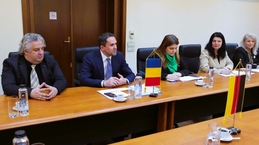 Transporturi: discuții cu ambasadorii Austriei și Germaniei despre Dunăre