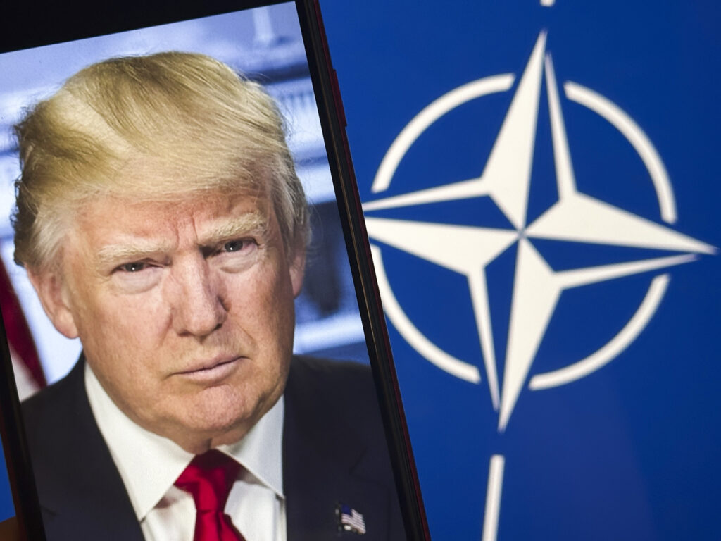 Trump: NATO e „tigru de hârtie” fără SUA, critică din nou aliații
