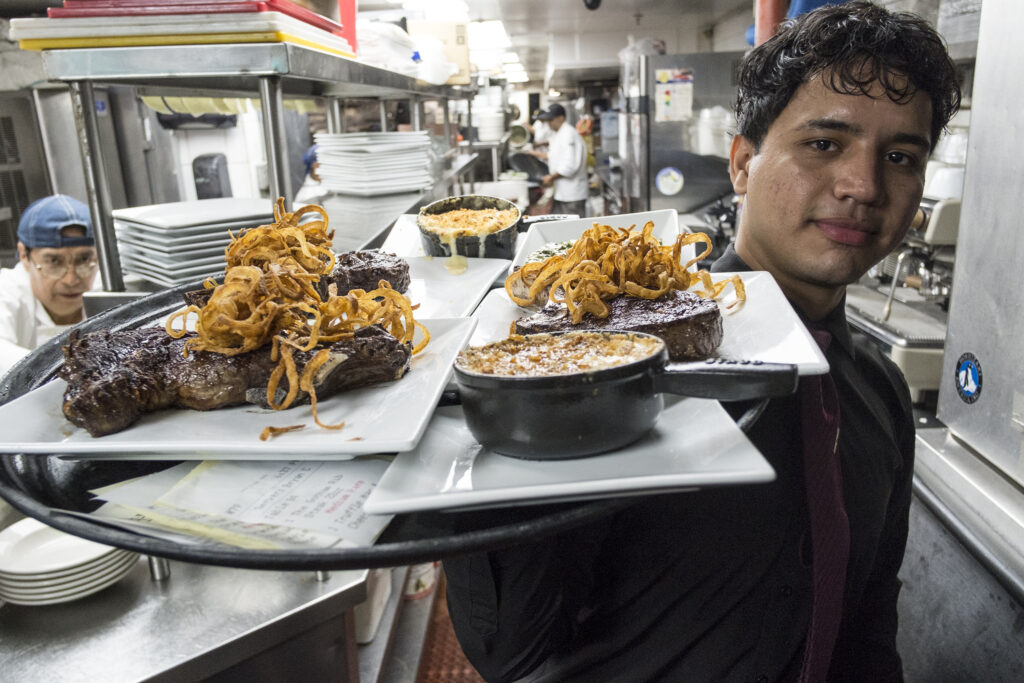 Boom de rezervări la restaurante după un show culinar de pe Netflix