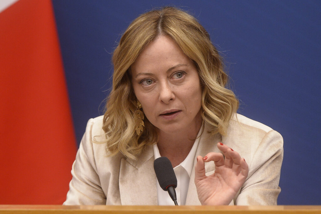 Italia, dependentă de gaze: Meloni merge la Alger pentru noi acorduri