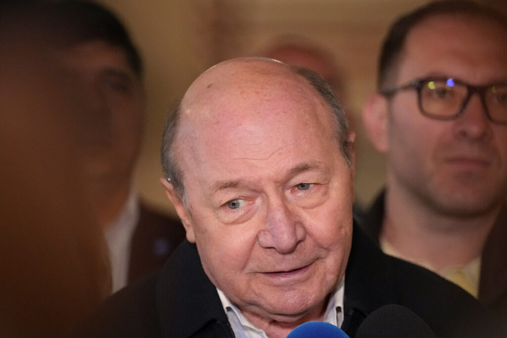 Băsescu: Iran are sau nu armă nucleară? Dezvăluiri despre scutul de la Deveselu