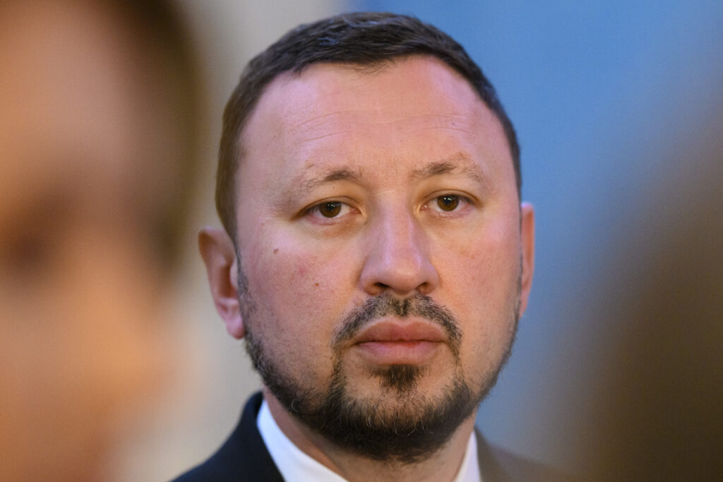 Liderul PNL Bacău atacă primarul USR Bacău pentru „minciuni” și atacuri la Guvern