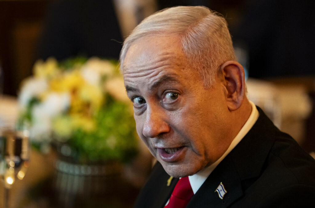 Netanyahu devine favorit după retragerea competitorului, războiul cu Iran îi crește popularitatea