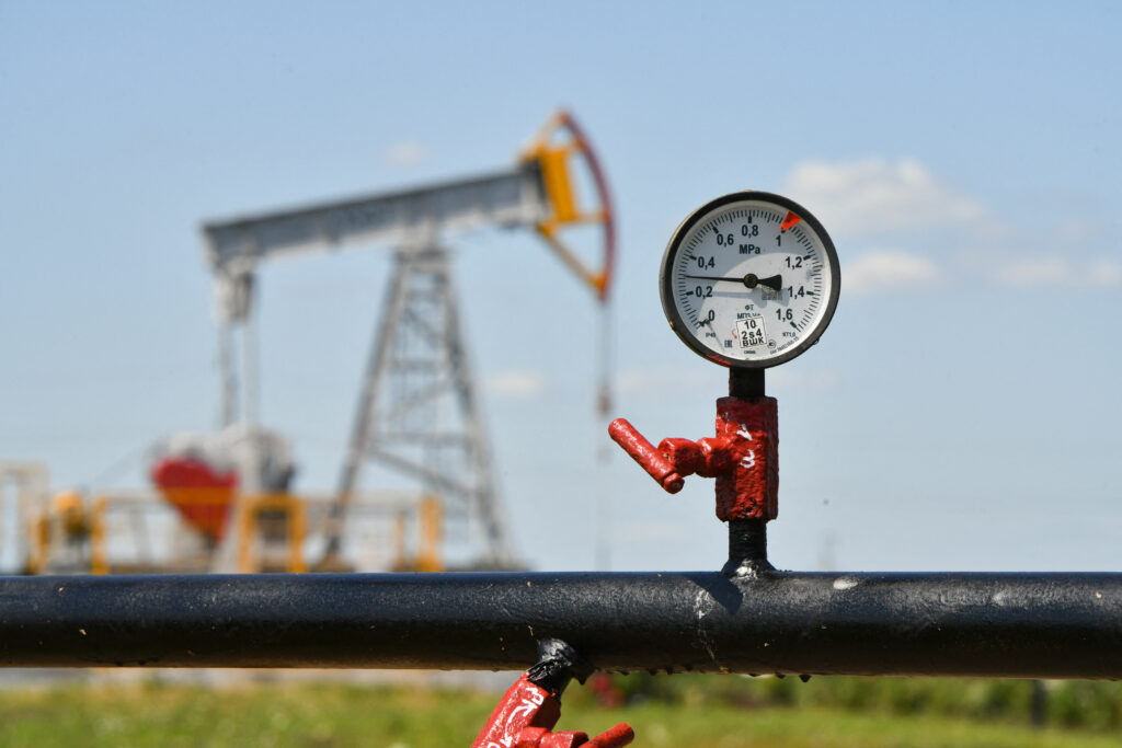 Aliații SUA în criză: o țară cheie ar putea trece la petrol rusesc