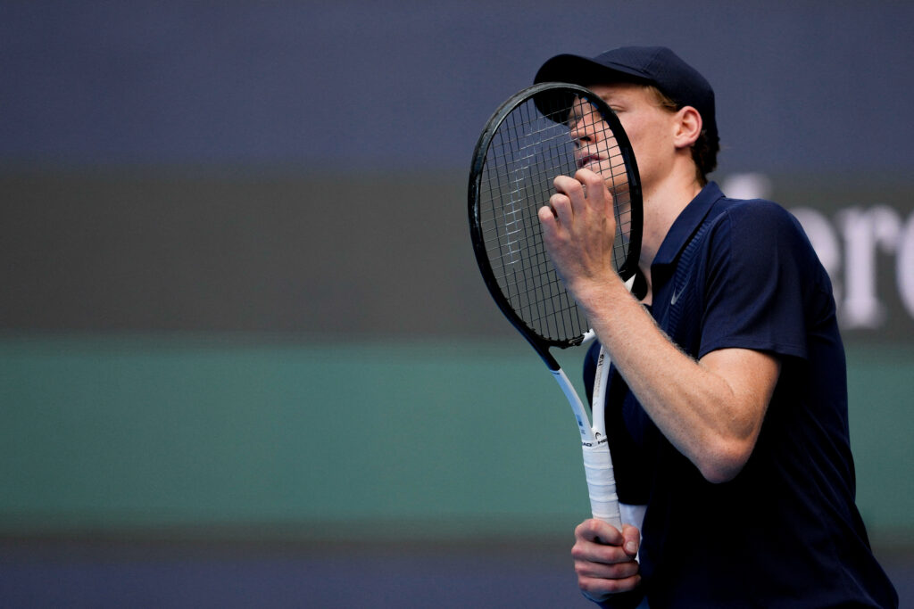 Sinner face istorie la Miami, depășește Djokovic