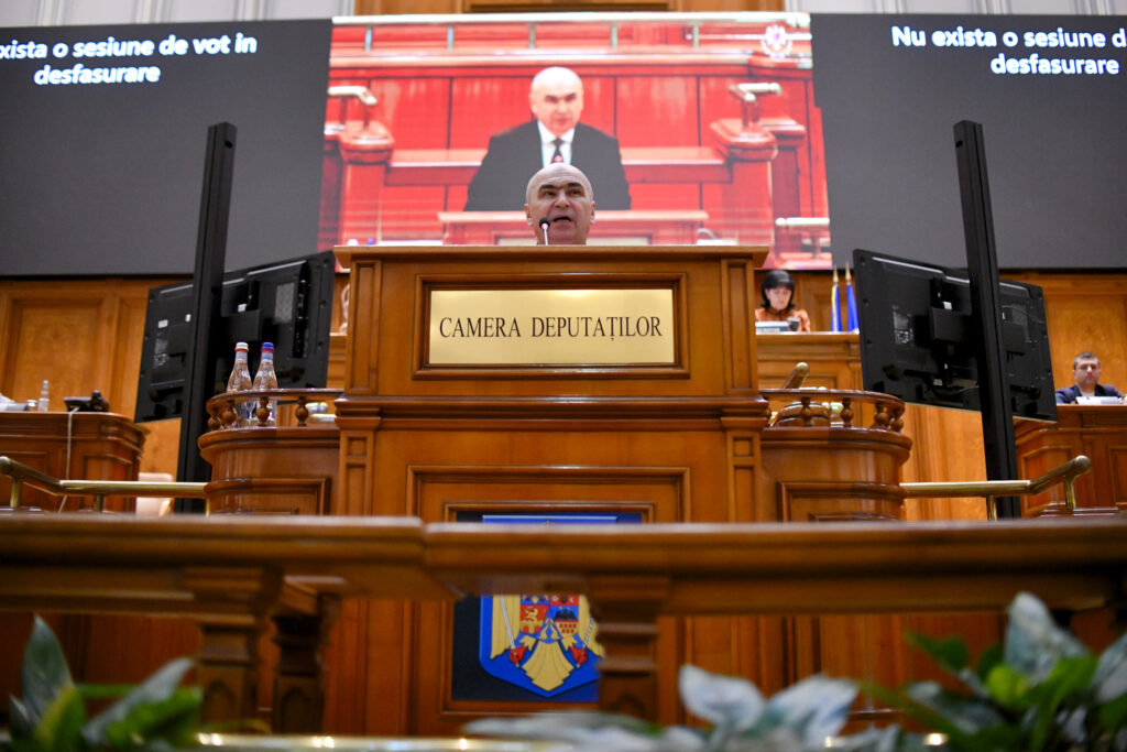 Parlamentul adoptă legea bugetului de stat