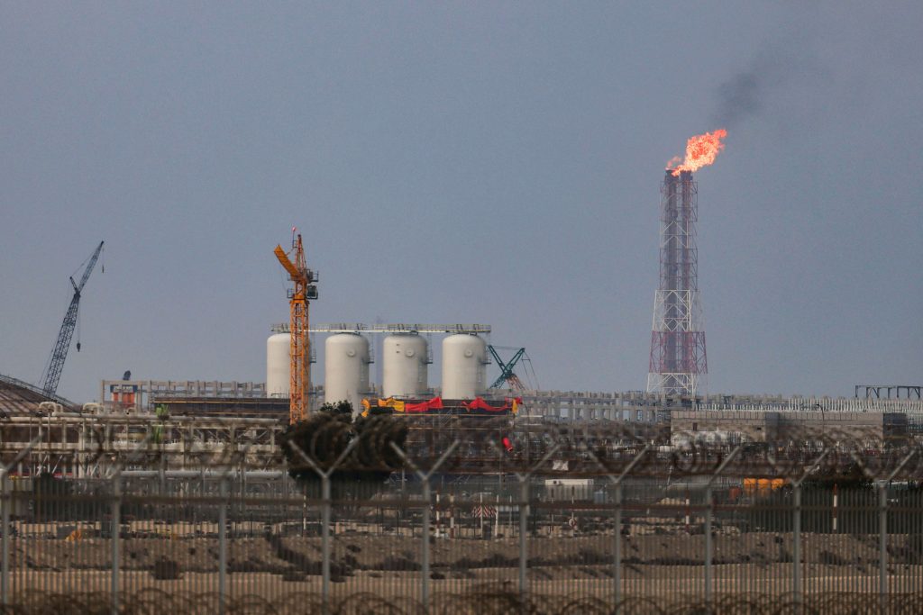 Atacuri asupra obiectivelor energetice din Orientul Mijlociu, inclusiv cea mai mare instalație GNL