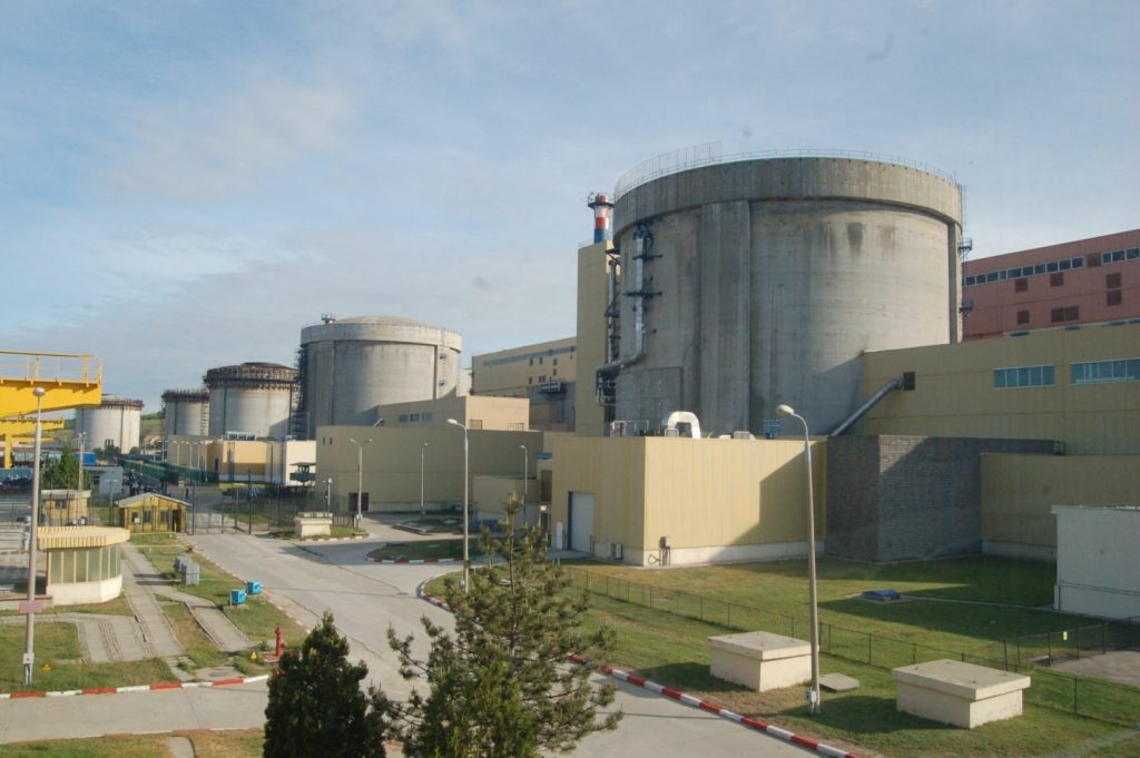 Nuclearelectrica cheltuie 1,36 milioane lei pentru mentenanţa centralei de la Cernavodă