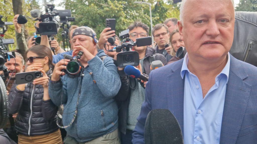 Dodon, „marioneta” lui Putin, susține Orbán la Budapesta