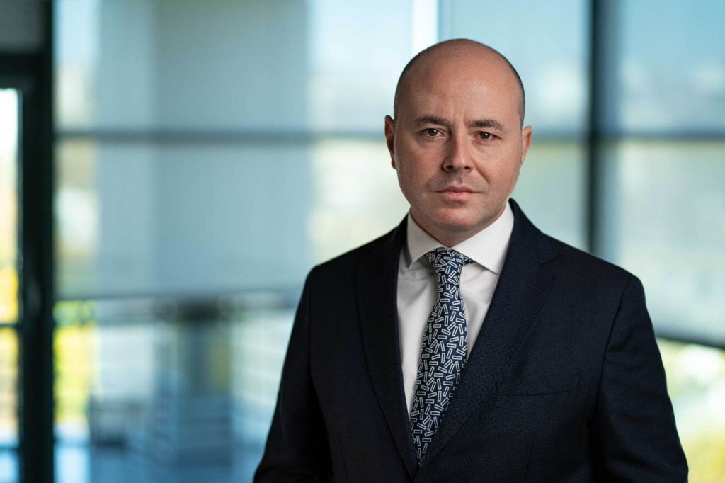 Lindbergh în Era Multipolară: Capitularea în fața Chinei și Rusiei, o Sinucidere Geopolitică