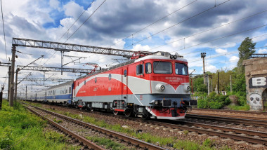 Circulația feroviară blocată între Brașov și Sighișoara după ruperea unei șine