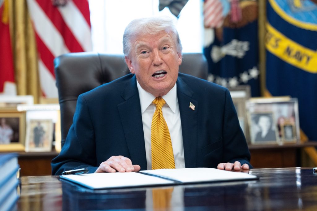 Trump amenință Iranul: Reconstrucția va dura ani întregi