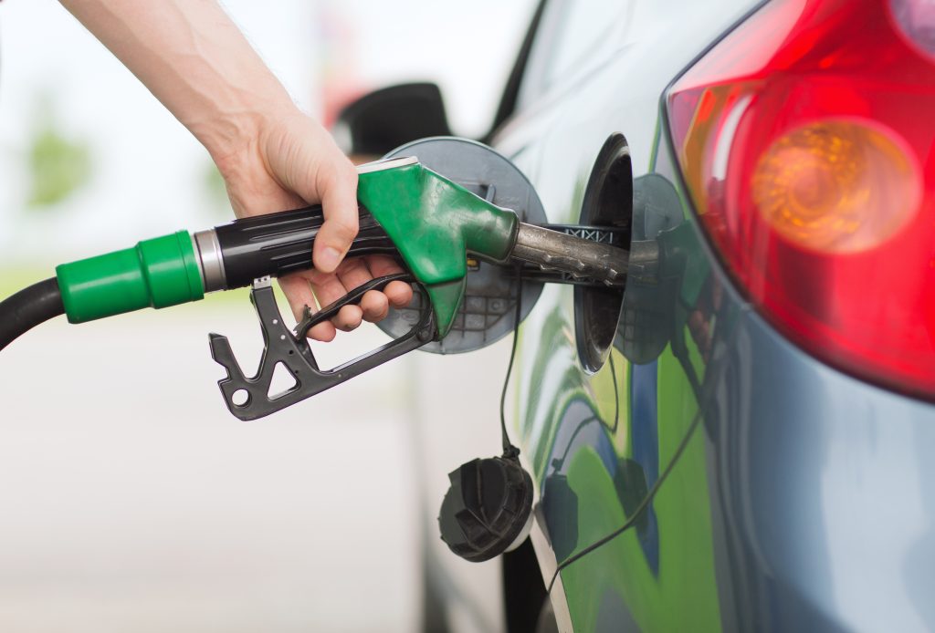 Ministerul Energiei propune limitarea adaosului comercial la benzină și motorină