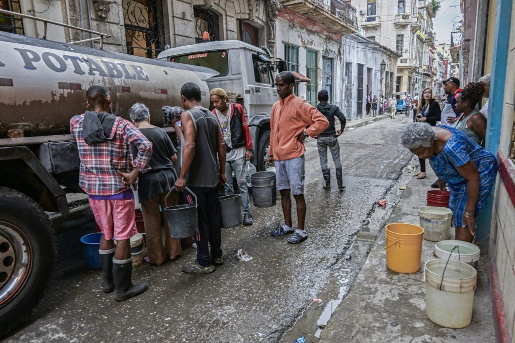 Cuba se pregătește pentru o posibilă invazie americană pe fondul crizei de combustibil și electricitate din Havana