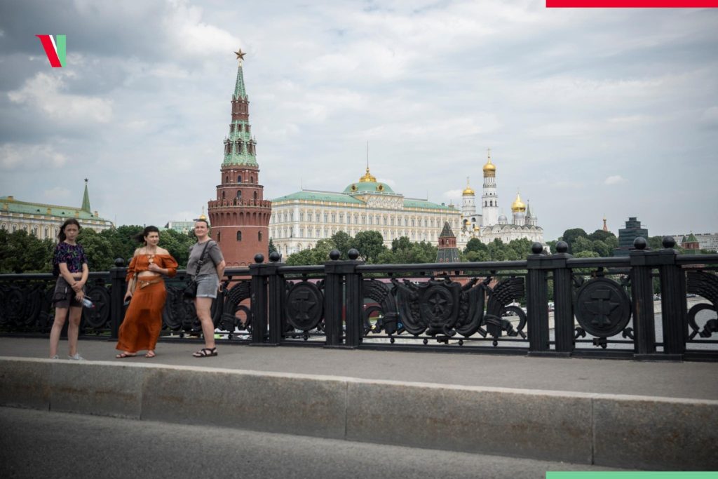 Rusia vrea să trimită femeile la psiholog dacă refuză să aibă copii
