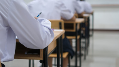 Bac 2026: Elevii de la profil real susțin probele la informatică, biologie și fizică