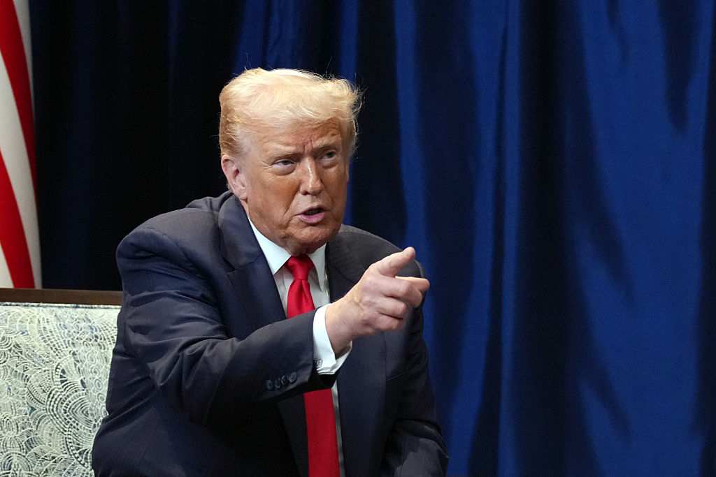 Trump amenință distrugerea celui mai mare zăcământ de gaz din Iran dacă Iran atacă Qatar