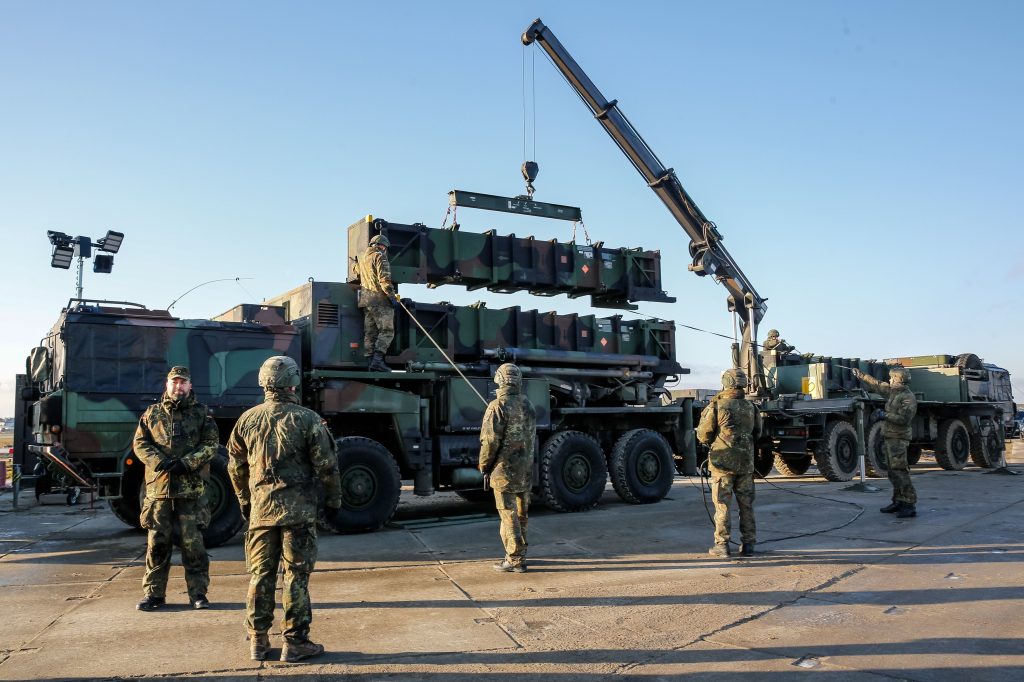 NATO neagă că armele pentru Ucraina, plătite de europeni, ajung în Orientul Mijlociu