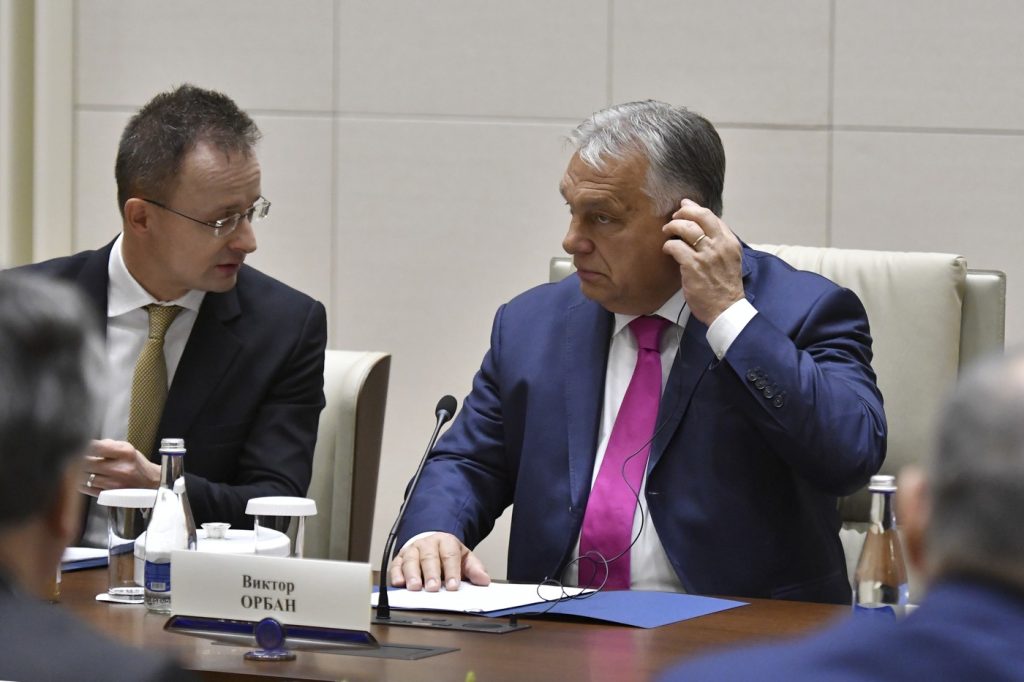 Orban reacționează după acuzații: Szijjarto, implicat în scandalul raportelor confidențiale