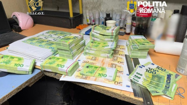 Falsificatori de bani prinși la Suceava: 2 milioane de euro în Bulgaria
