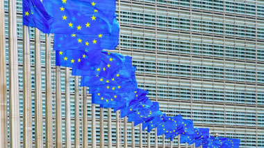 UE trimite 150 tone ajutor umanitar în Liban, cere oprirea războiului