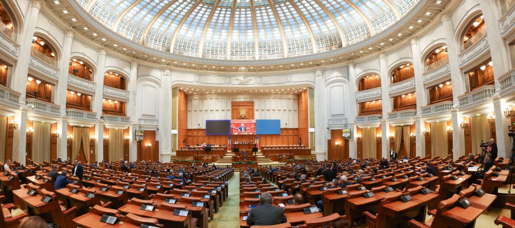 Parlamentul dezbate astăzi bugetul pe 2026, votul final joi