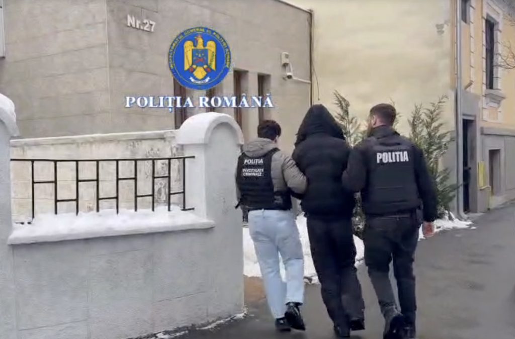 Patru bărbaţi arestaţi în cazul deversărilor de deşeuri în pârâul Dâmbu