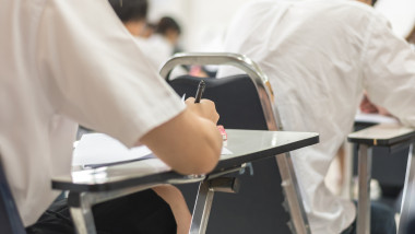 Simulare Bac 2026: Elevii dau azi proba la alegere a profilului