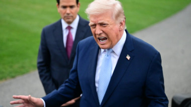Trump îi aduce omagiu lui Chuck Norris: „Era de neînvins