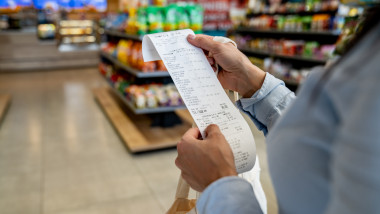 Prețurile alimentelor ar putea crește cu până la 10% până în decembrie