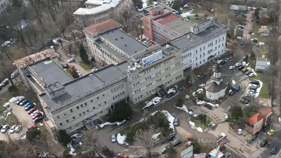Spitalul CF2, construit după proiect german, donat de Casa Regală, acum o ruină