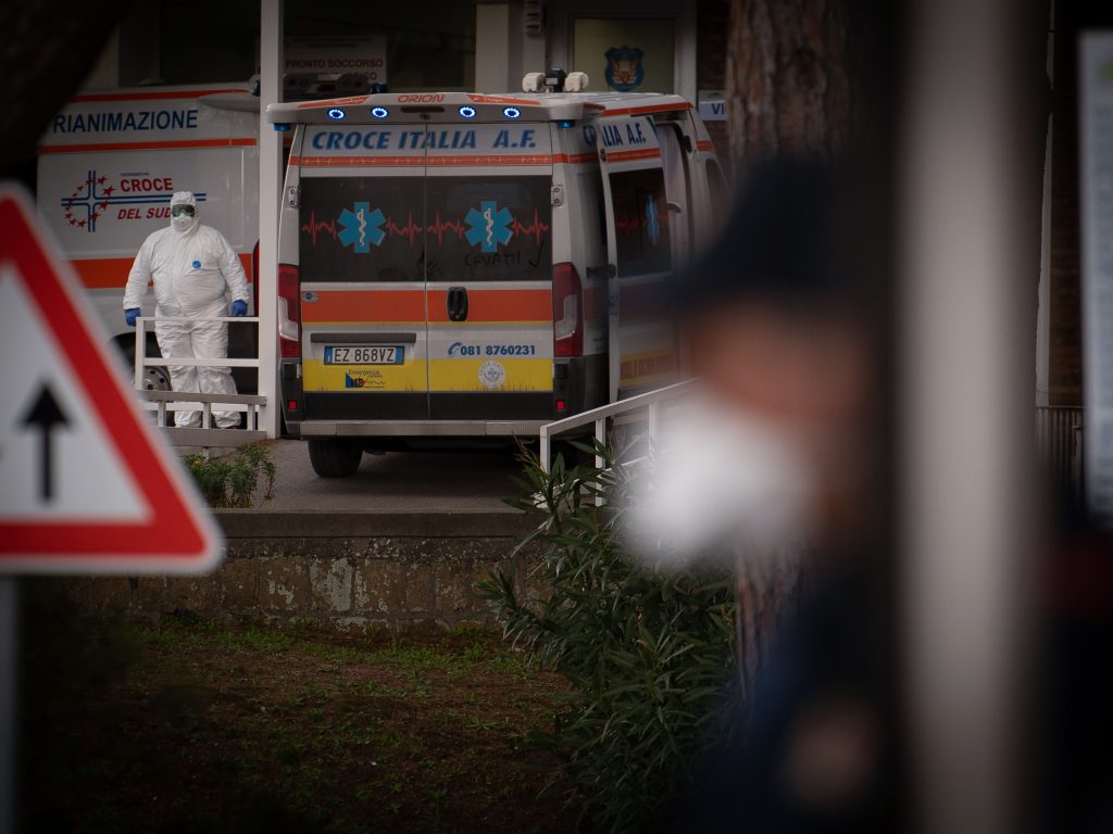 Hepatită A în Italia: alimente consumate și în România, cauza focarului