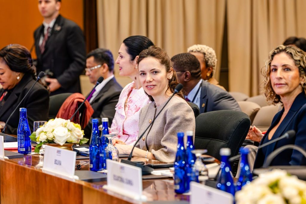 Mirabela Grădinaru, la summitul Melaniei Trump: Educația și tehnologia, abordare integrată