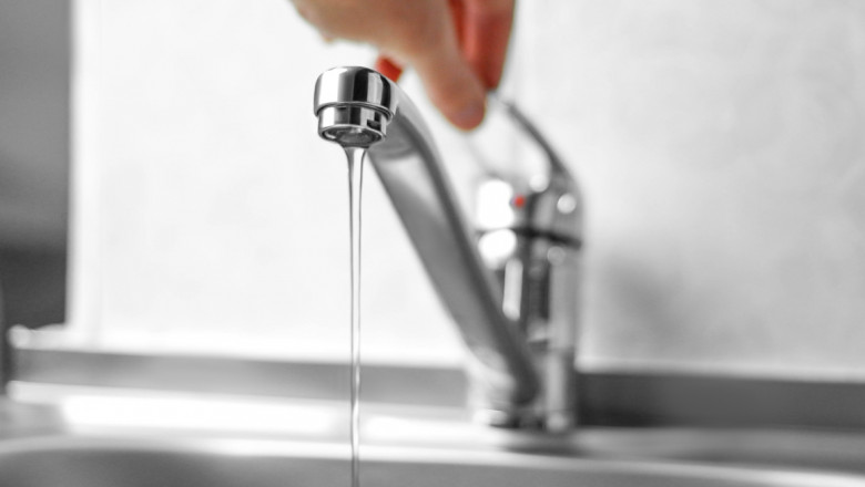 Apă contaminată în Apuseni: Bacterii și plumb în localități din Alba