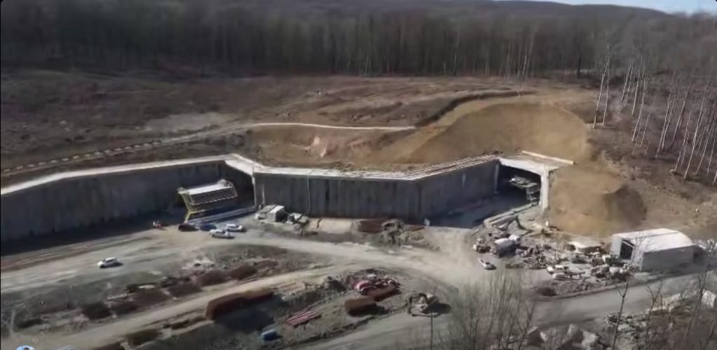 Lucrările la autostrada Lugoj-Deva, tronsonul Margina-Holdea, depășesc 50%