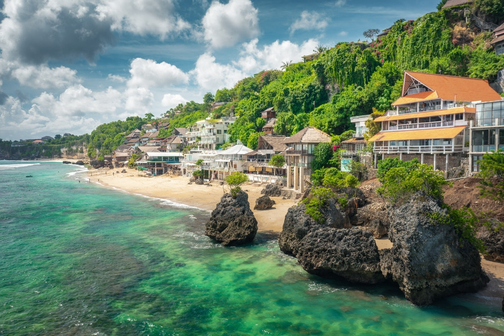 Turist în Bali, arestat pentru o postare pe Instagram! 5 ani de închisoare îl așteaptă