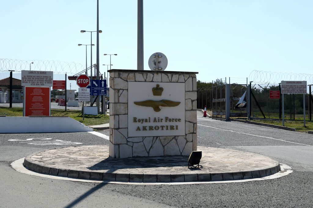 Marea Britanie dă voie SUA să lanseze atacuri din bazele sale în Strâmtoarea Ormuz