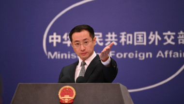 China avertizează: Război în Orientul Mijlociu va aduce „haos” în regiune