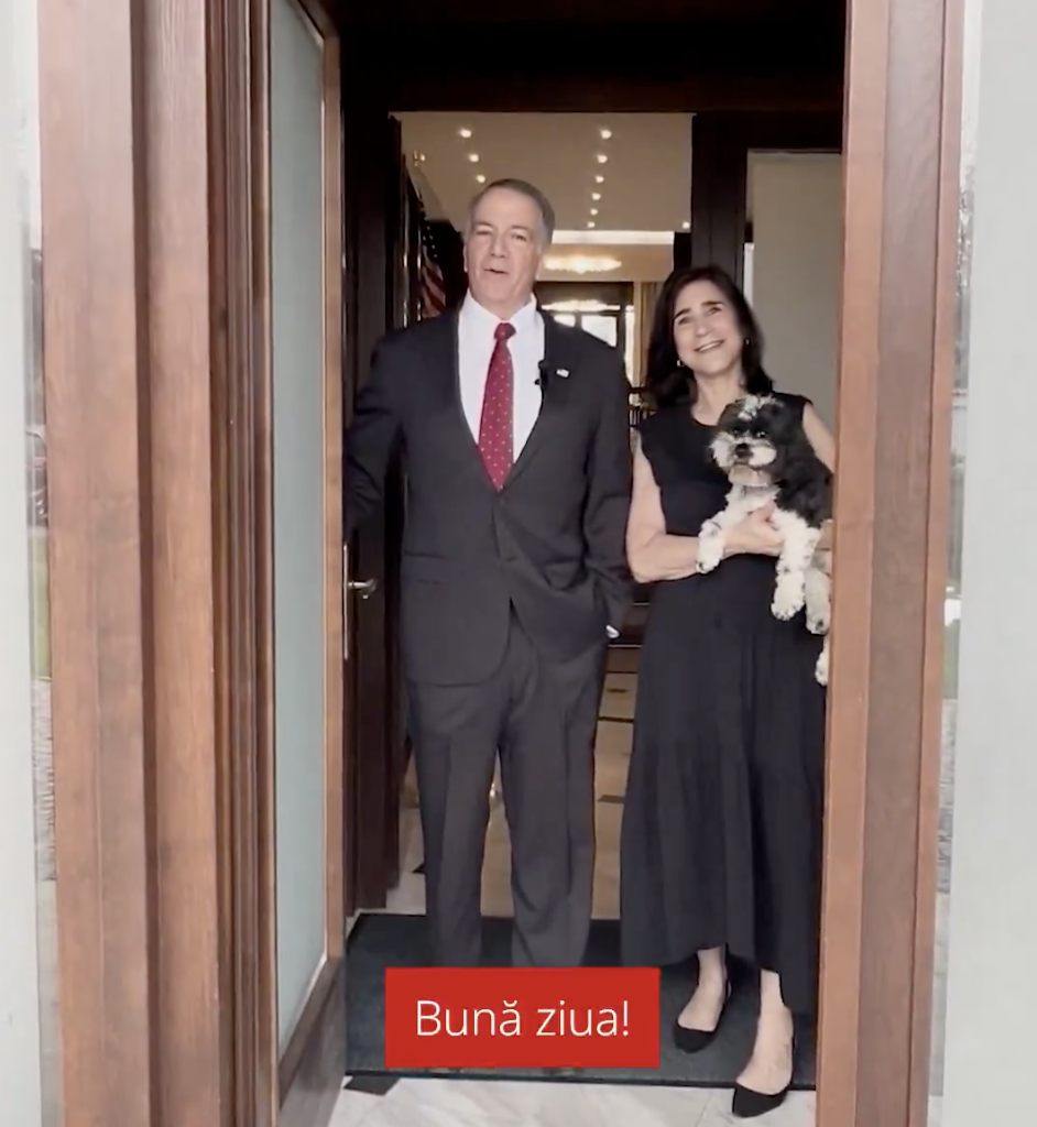 Noul ambasador SUA în România: „Bună ziua!” Mesajul său la sosirea la București