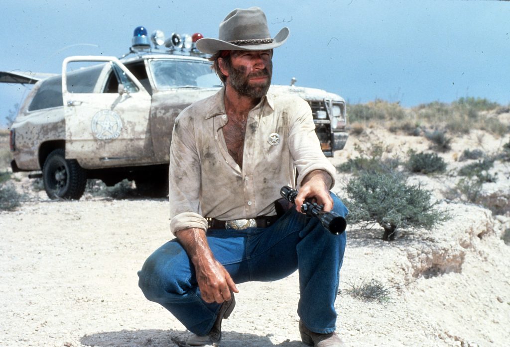 Texasul în doliu: Chuck Norris, o legendă care a inspirat generații.