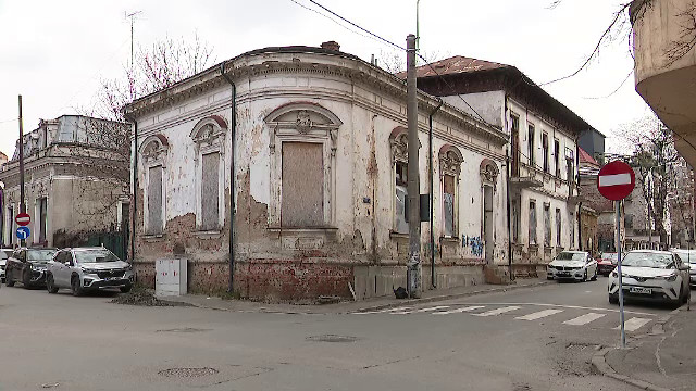 Proprietarii clădirilor abandonate riscă amenzi uriașe și impozite de 500%